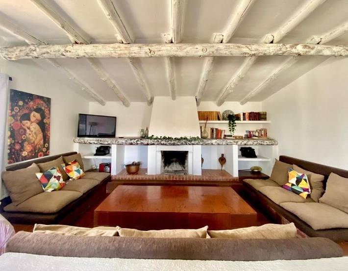 Chalet para 13 personas, con piscina además de vistas y jardín en La Sagra