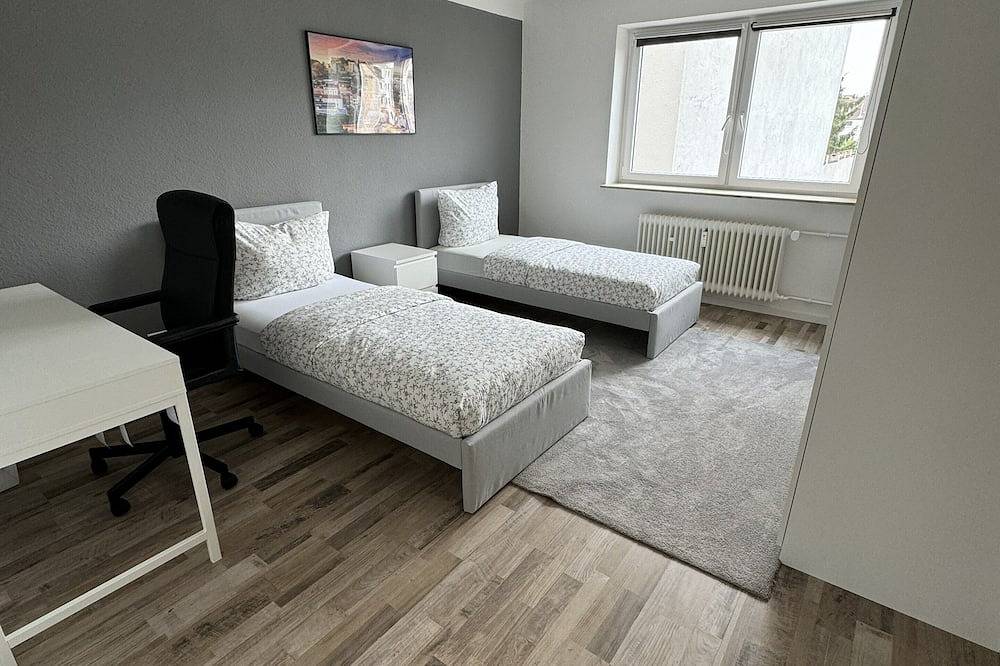 Appartement entier, Completely Renovated 3-Room Shared Apartment | 6 People | Offenbach in Offenbach-sur-le-Main, Offenbach