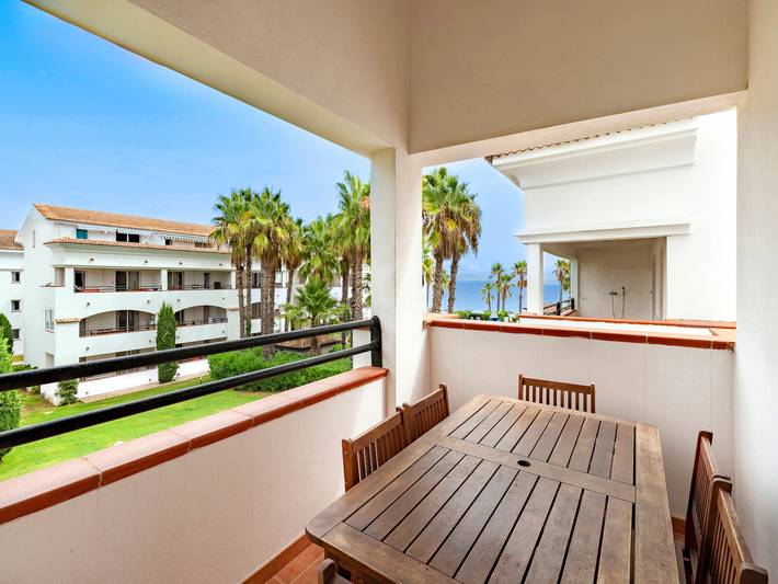 Appartement de vacances pour 6 personnes, avec balcon et piscine