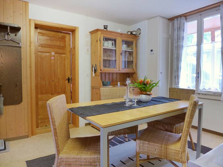 Ferienwohnung für 2 Personen, mit Terrasse und Garten sowie Ausblick im Berner Oberland - 3