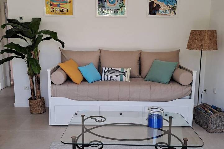 Vacation home with garden. 500 metres from the beach and shops in Le Pradet, Mittelmeerküste (Frankreich)