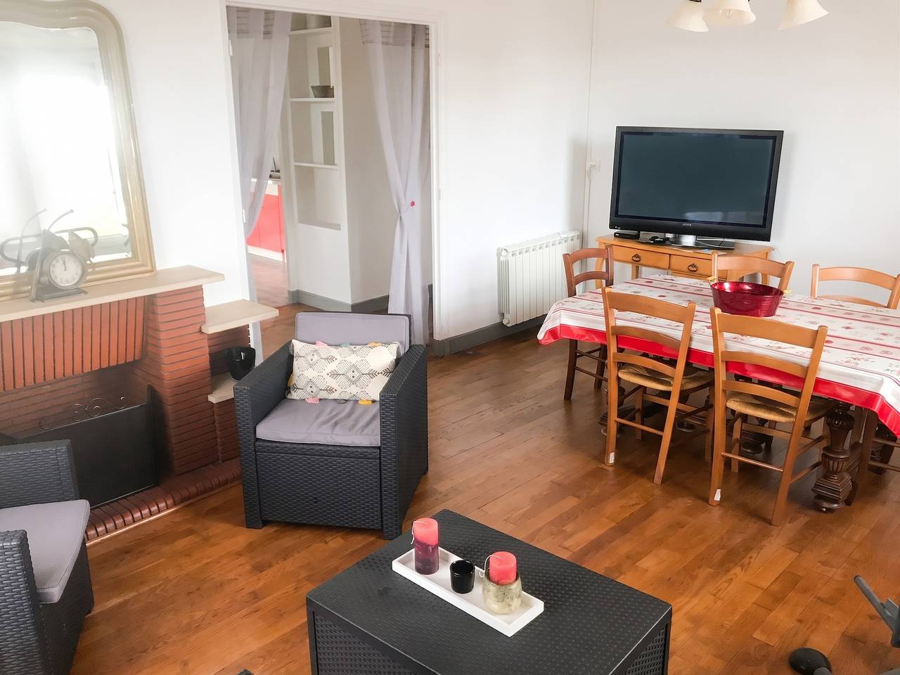 Apartamento entero, Apartamento confortable con jardín en Objat, 120 m² in Objat, Brive-la-Gaillarde region