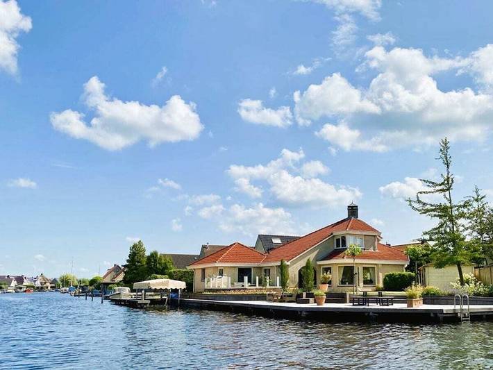 Ferienhaus für 6 Personen, mit Terrasse und Garten in Lemmer