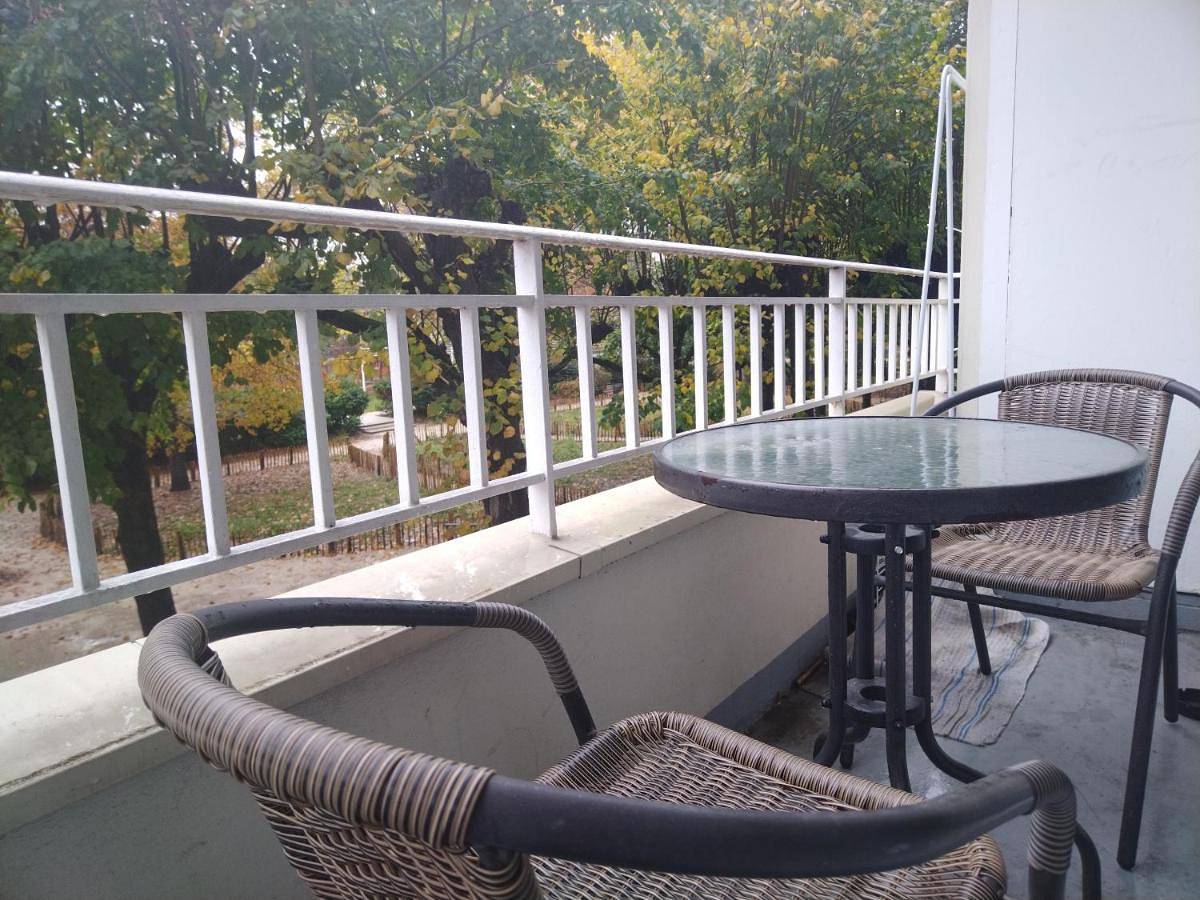 Appartement entier, Three-Bedroom Apartment in Enghien-les-Bains, Val-d'Oise