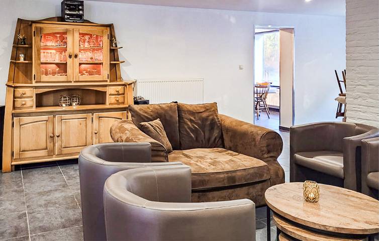 Ferienhaus für 15 Personen mit Terrasse in Gedinne, Region Namur