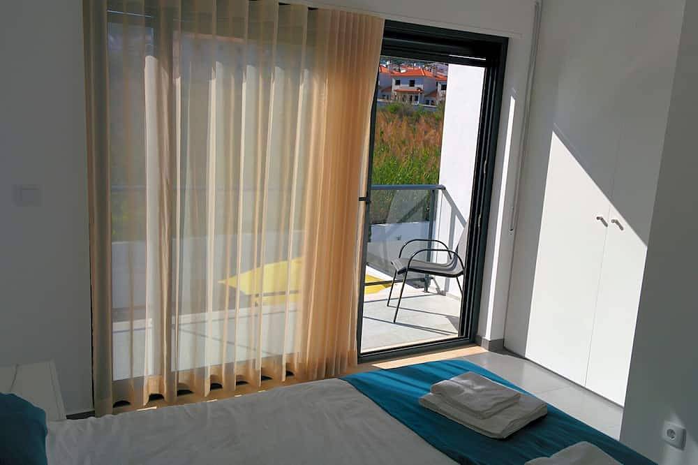 Casa Limao casa nueva con piscina climatizada, cerca del mar, dunas, bosque. in Salir do Porto, Tornada e Salir do Porto