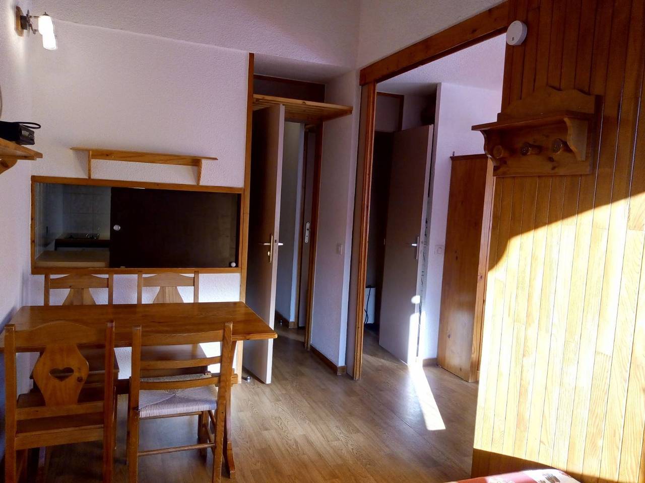 Entire studio, Charming Apartment Méribel Mottaret, 5 People, Slope Access, Near Shops in Méribel-Mottaret, Les Allues
