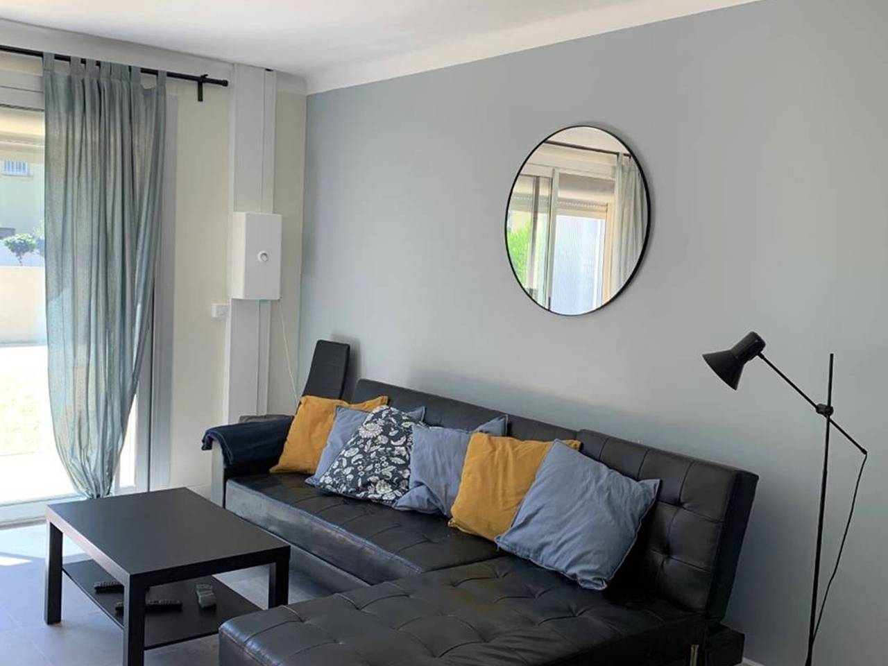 Charming Sea-View Villa with Double Terrace, Ac, and Parking in Palavas-les-Flots in Palavas-les-Flots, Côte d'Améthyste
