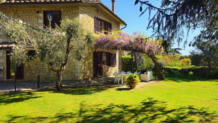 Villa for 7 personer, med hage i Cetona