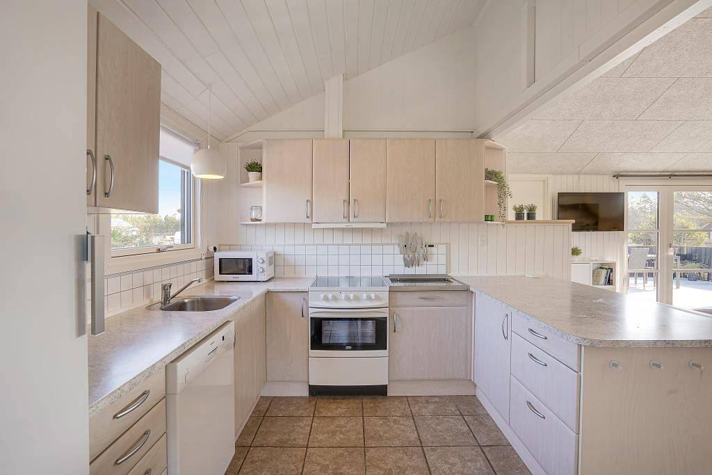 Zentrales Ferienhaus  in Blåvand mit Badetonne und Außensauna in Blavand, Varde