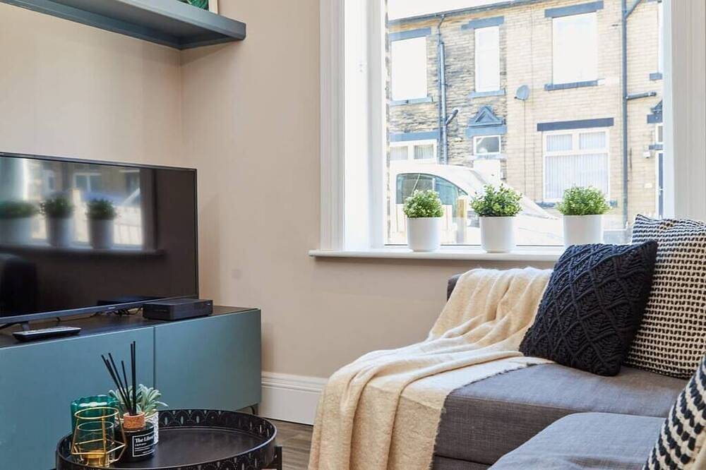 10%Off| 3 Nights | Leeds | Bradford | Free Parking in Bradford, Westliches Yorkshire
