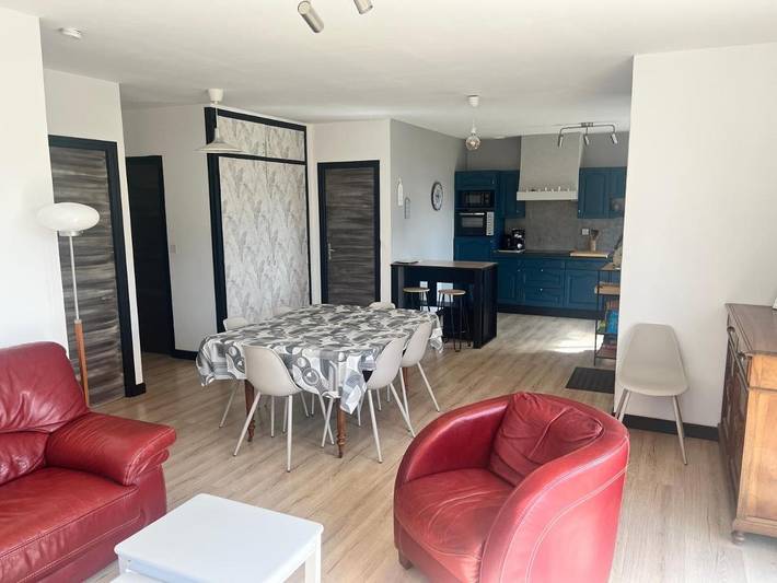 Location de vacances pour 7 personnes, avec jardin, animaux acceptés à Crayssac