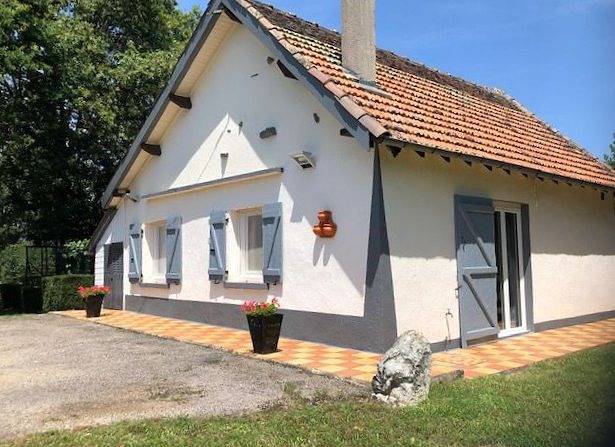 Gîte pour 4 personnes, avec terrasse et jardin à Martel