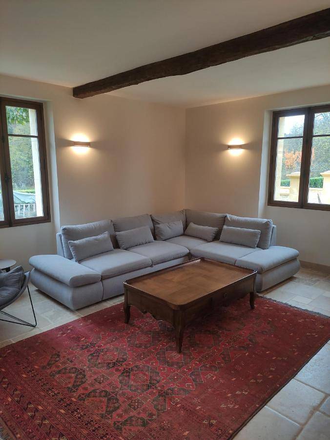 Location de vacances pour 6 personnes, avec piscine ainsi que terrasse et jacuzzi à Calviac-en-Périgord - 3