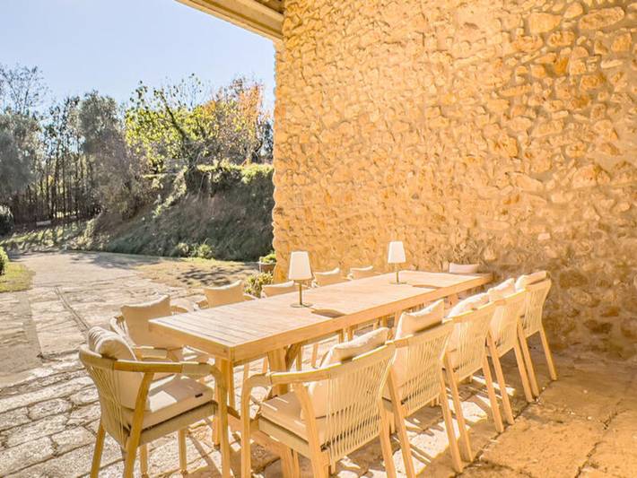 Apartamento de vacaciones para 12 personas, con jardín además de terraza y piscina en Pla de l'Estany - 3