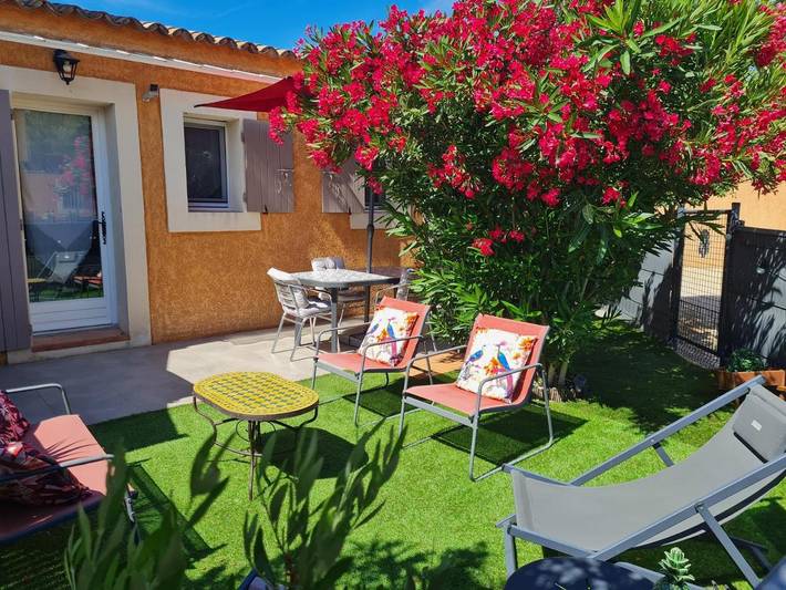Apartamento de vacaciones para 2 personas, con piscina y jardín - 1