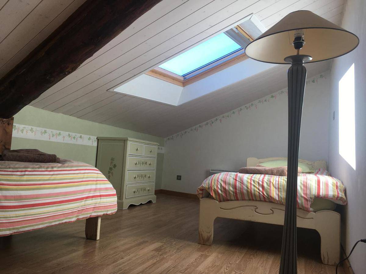 Four-Bedroom House in Redortiers, Région de Forcalquier