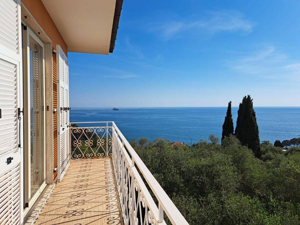 Appartamento intero, Villa degli Ulivi - free parking in Lerici, Comune di Lerici