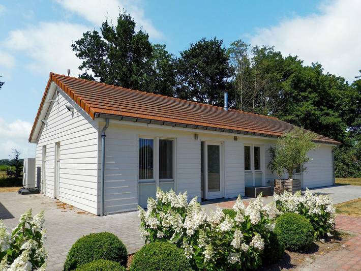 Vakantiehuis voor 8 personen, with Balkon/Terras and Terras as well as Sauna in Sluis