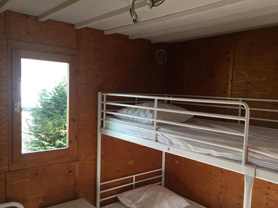 Flower Camping  Les Granges - Chalet 5 persons - Standard 30.25 m² (2 bedrooms) in Luynes, Tours region
