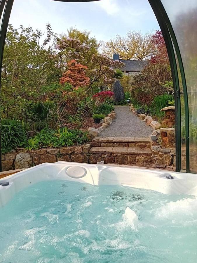 Maison de vacances pour 2 personnes, avec Jacuzzi et Terrasse ainsi que Jardin et Vue
