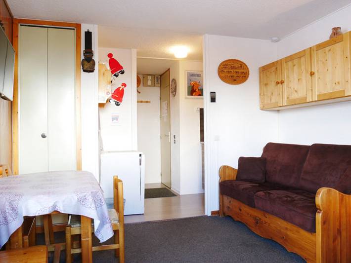 Studio entier, Studio rénové Montchavin proche commerces, pistes, avec balcon in Bellentre, La Plagne-Tarentaise