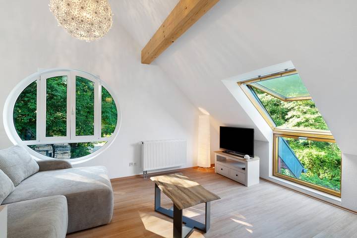 Apartamento inteiro, Apartamento Am Hirschfelsen com terraço privado e Wi-Fi in Bühl-Bühlertal (Baden-Württemberg), Buhlertal