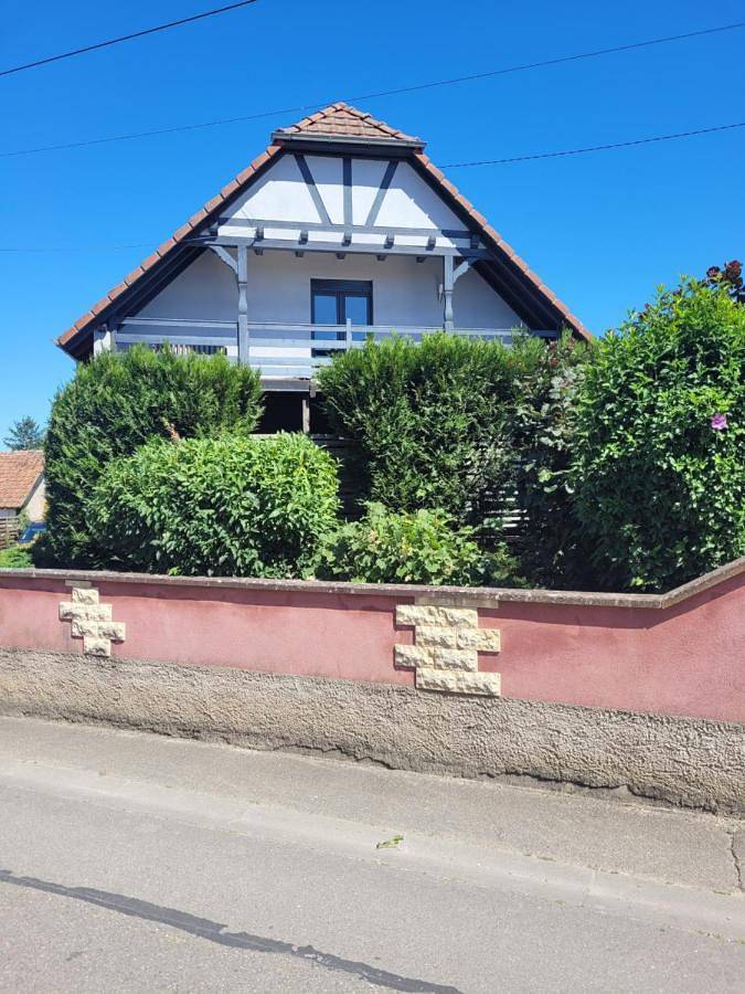 Location de vacances pour 6 personnes, avec Balcon ainsi que Terrasse et Jardin à Wittisheim