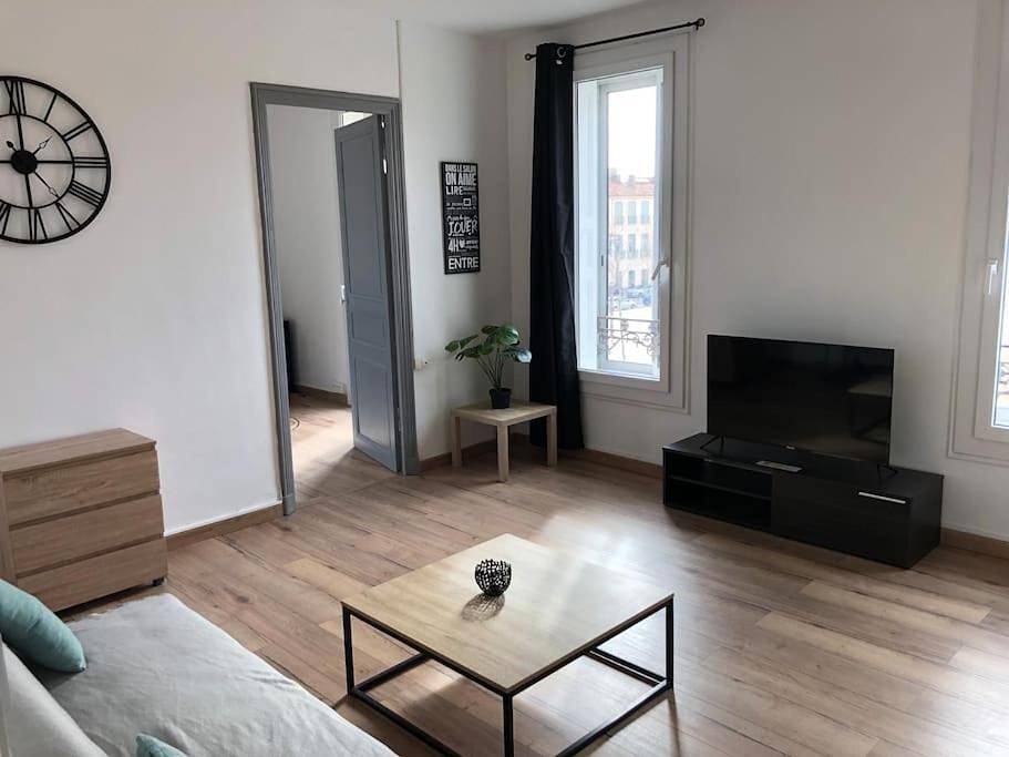 Appartement entier, Two-Bedroom Apartment in Rivesaltes, Côte méditerranéenne (France)