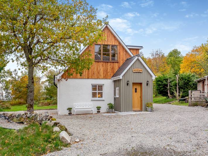 Glamping for 4 people, with garden the Highlands