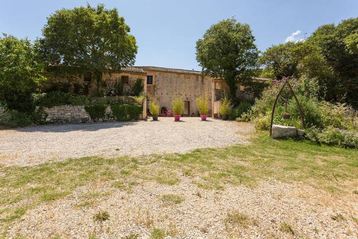 Casa rural 'Mas Du Cres Gîte' con terraza privada, jardín privado y wifi in Galargues, Costa mediterránea (Francia)