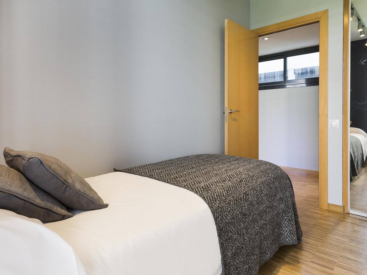 Cały apartament wypoczynkowy, Apartament wakacyjny dla 6 osób z balkon in Barcelona Centre, Barcelona