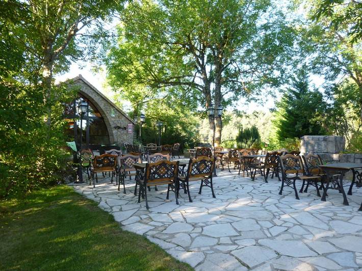 Chambre d’hôte pour 2 personnes, avec piscine et jardin, animaux acceptés dans l' Aveyron - 2