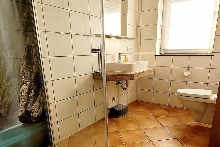 Ganze Wohnung, Gemütliche Erdgeschosswohnung mit Garten direkt am Plauer See in Alt Schwerin, Plauer See