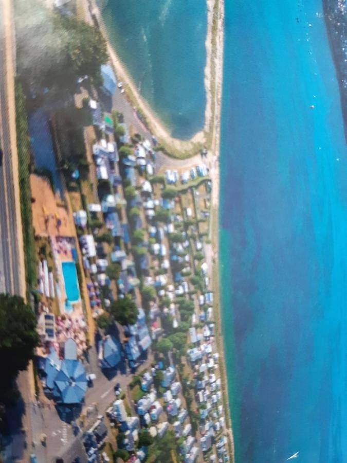 Location de vacances pour 4 personnes, avec vue et bassin pour enfant ainsi que jardin et piscine, animaux acceptés à Kermaria-Sulard - 4