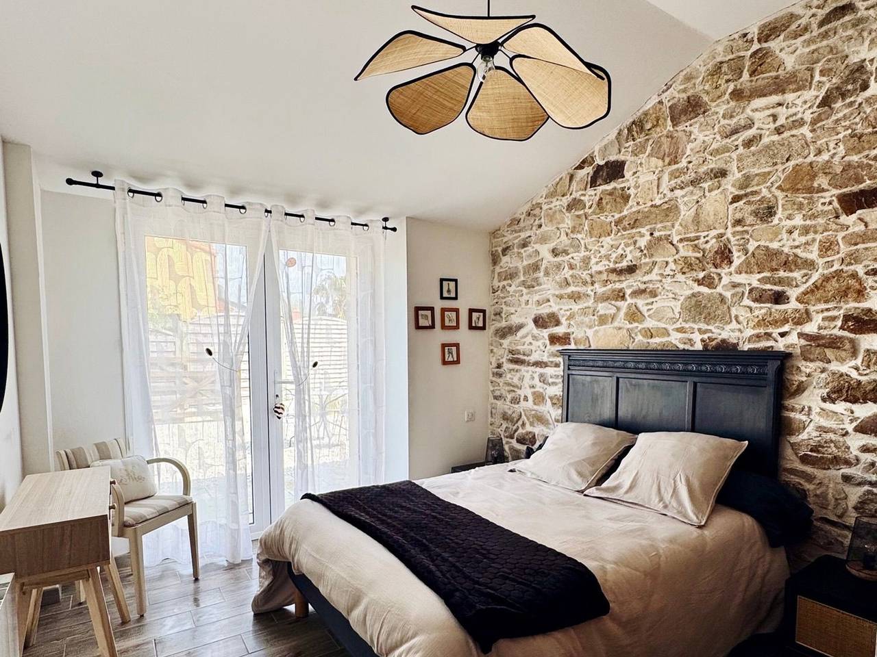 Gîte de charme avec jacuzzi, vélos et jardin entre Nantes et la mer in Port-Saint-Père, Nantes und Umgebung