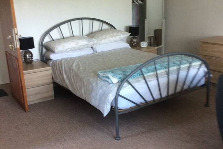 Appartement entier, Superior Studio Apartment To Sleep 1-2 in Saint-Mayeux, Cotes-d'Armor