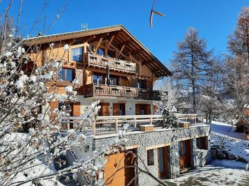 Cottage pour 3 personnes, avec jardin et piscine ainsi que sauna et jacuzzi, animaux acceptés à La Côte-d'Aime