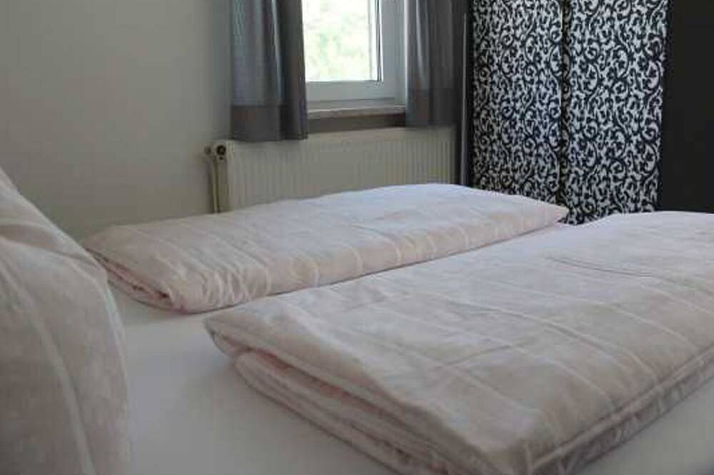 Ganze Wohnung, Ferienwohnung 2 - Og - Trost, Christina in Ludorf, Müritz