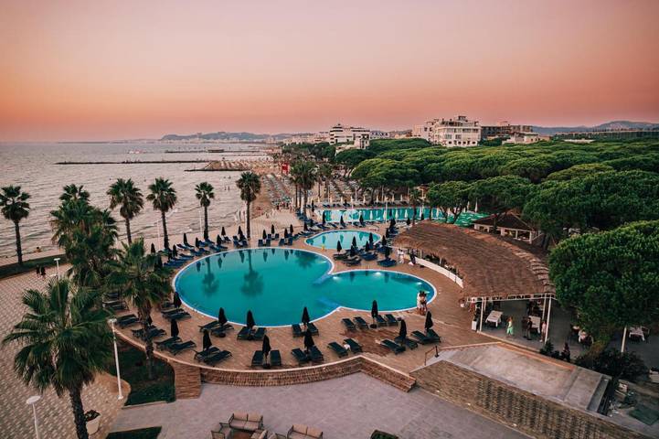 Hôtel pour 3 personnes, avec vue et jardin