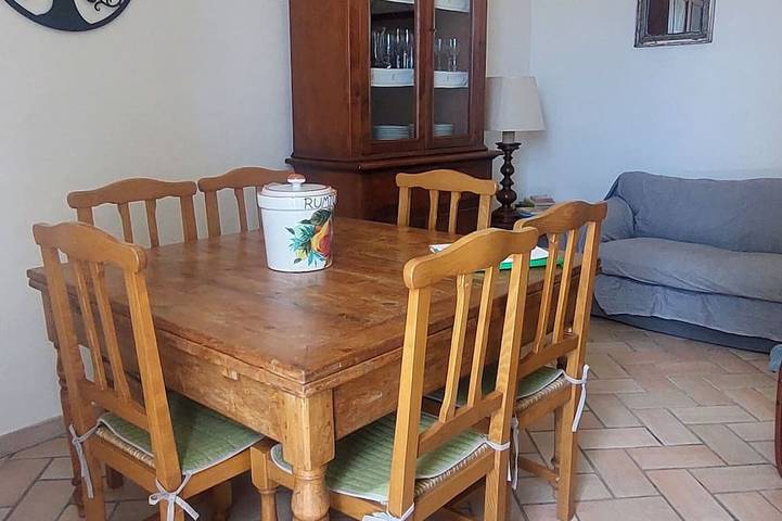 Appartement entier, \"Il Frassino\" Farmhouse with Pool & Air Conditioning in Campiglia Marittima, Côte des Étrusques