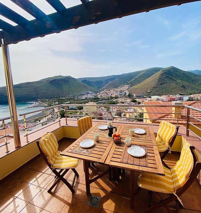 Apartamento para 4 personas, con balcón además de vistas y piscina en San Sebastián de la Gomera