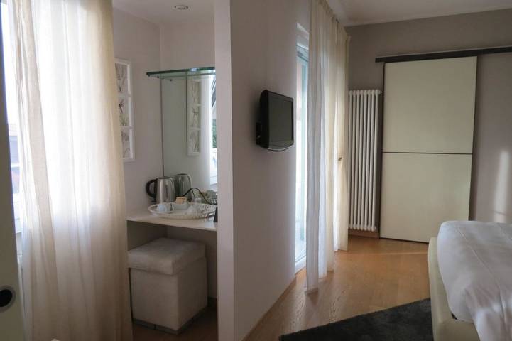 Chambre d’hôte pour 4 personnes, avec jardin à Sirmione - 3