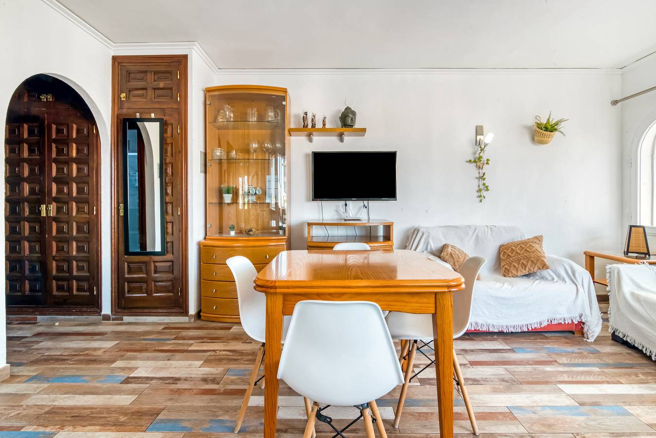 Apartamento entero, Apartamento 'El Palmar' con vistas al mar, Wi-Fi y aire acondicionado in Dénia, Costa Blanca