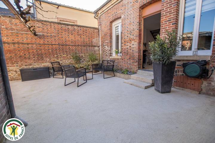 Gîte pour 4 personnes, avec terrasse dans Le Mesnil-sur-Oger