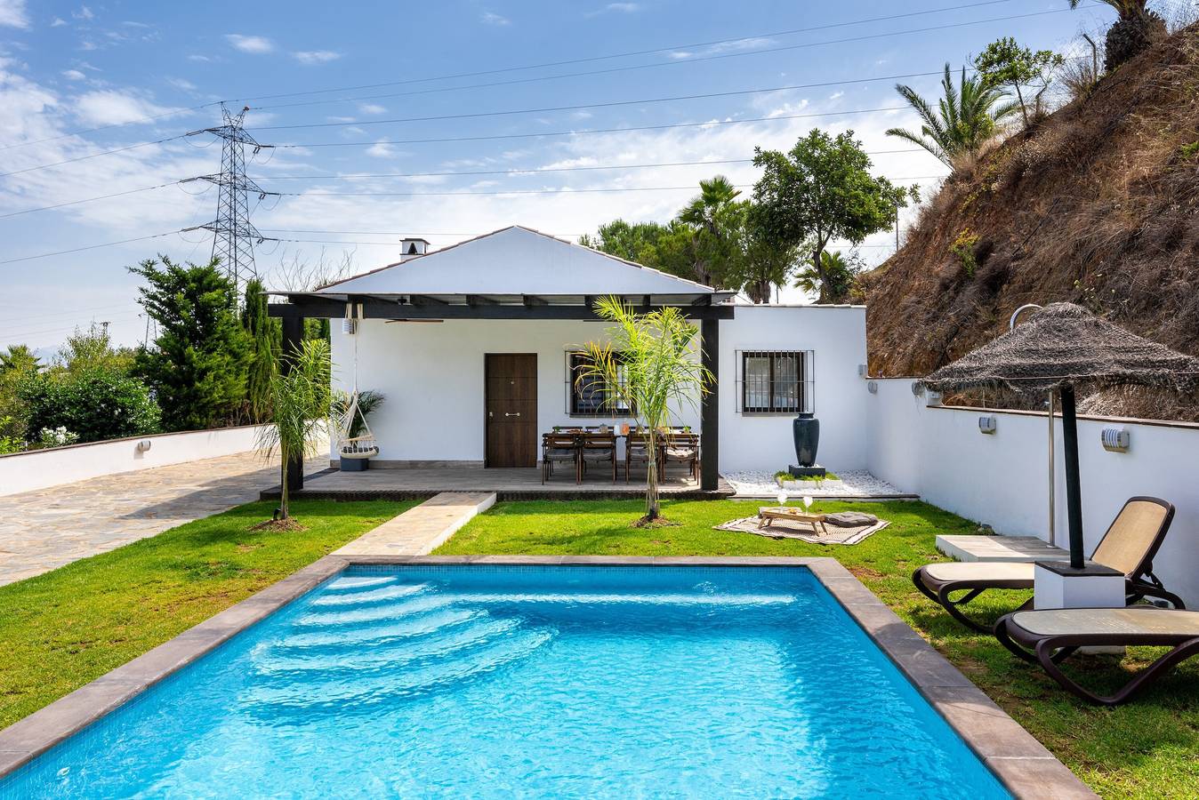 Maison de vacances Kanmarala avec vue sur les montagnes, piscine et Wi-Fi in Alhaurín de la Torre, Province de Málaga