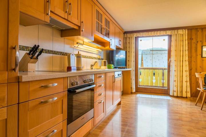 Ferienwohnung für 6 Personen, mit Balkon und Terrasse sowie Garten und Sauna in Faistenau - 4