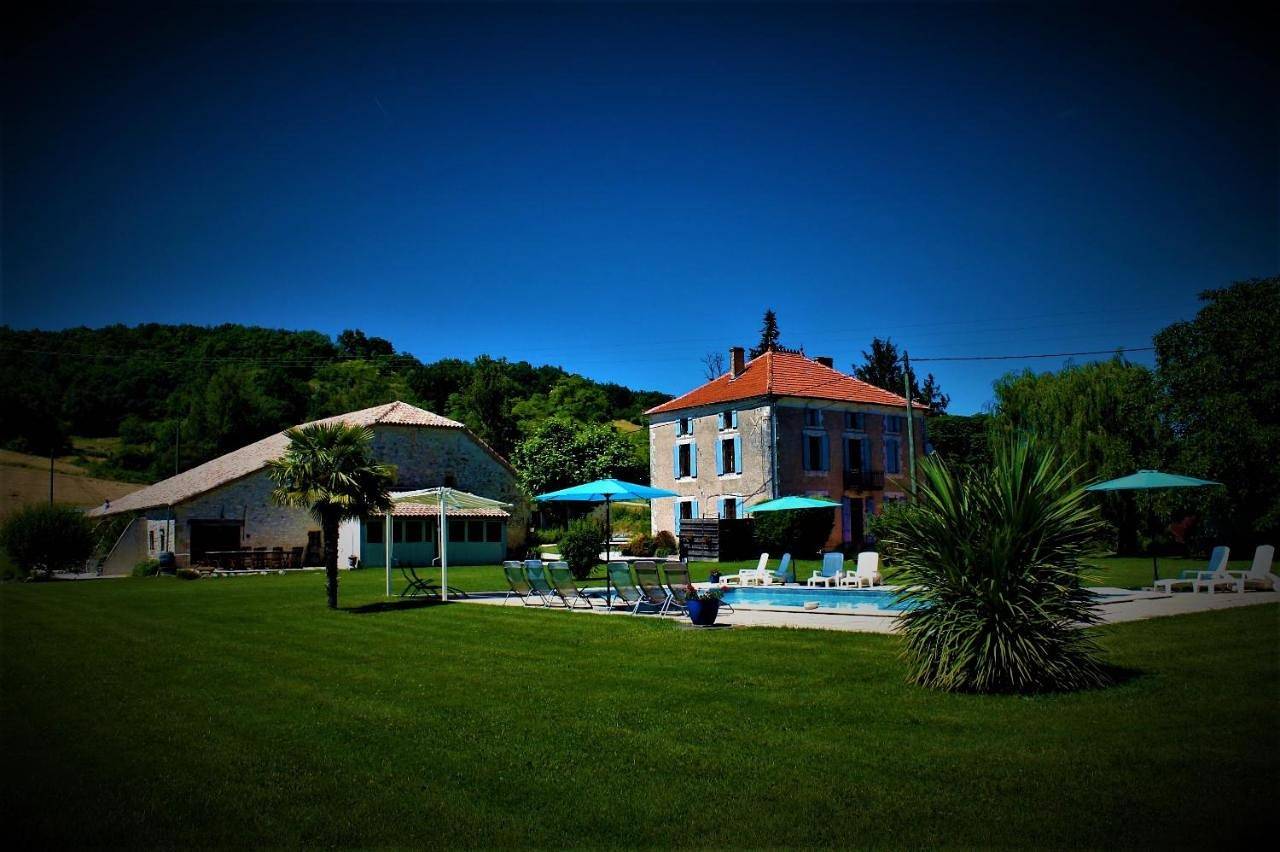 Two-Bedroom House in Roquecor, Quercy