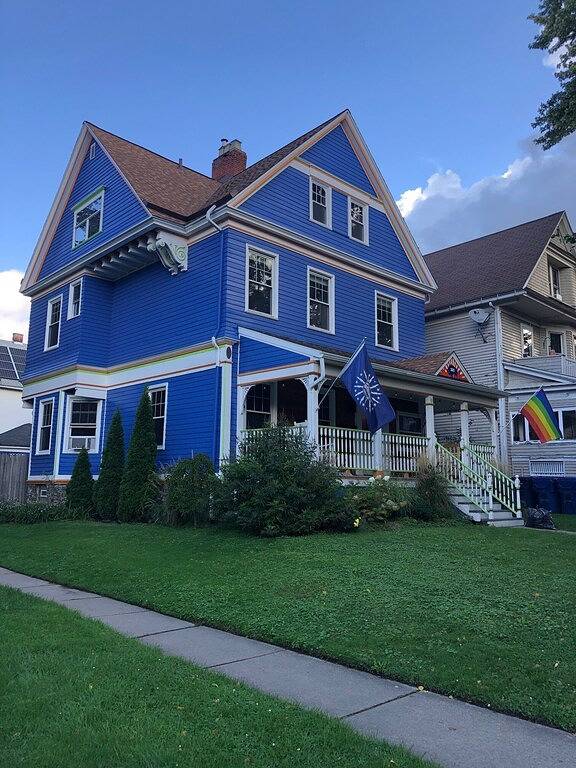 Vacation rental for 2 people, with hot tub, with pets in Buffalo