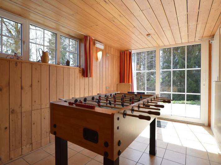 Location de vacances pour 12 personnes, avec jardin ainsi que terrasse et sauna dans Longfaye - 3